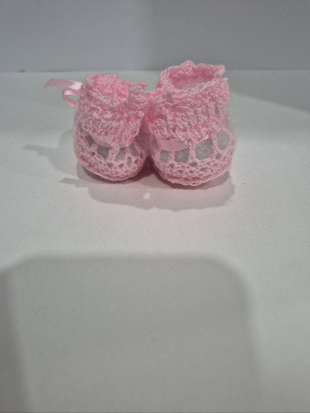 New Baby Girls Crocheted Pinwheel Design Booties Size 0-9 Months